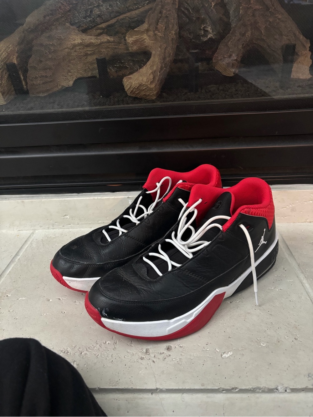 Nike Men’s Black/Red Low-Top Athletic Shoes